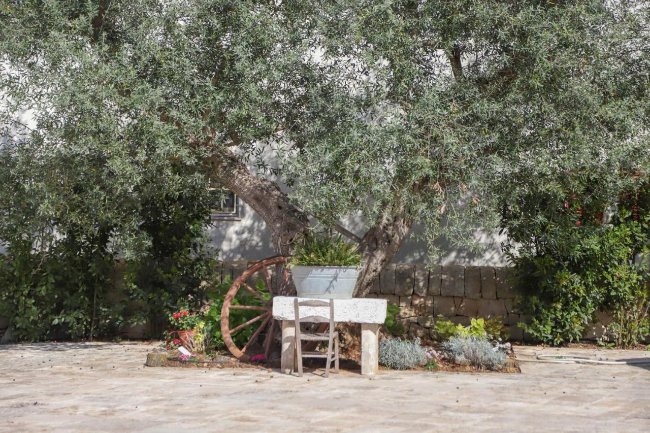 Trulli Calella By Apulia Hospitality Villa Locorotondo Exterior photo
