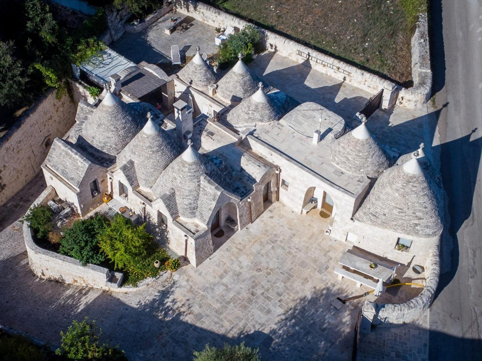Trulli Calella By Apulia Hospitality Villa Locorotondo Exterior photo